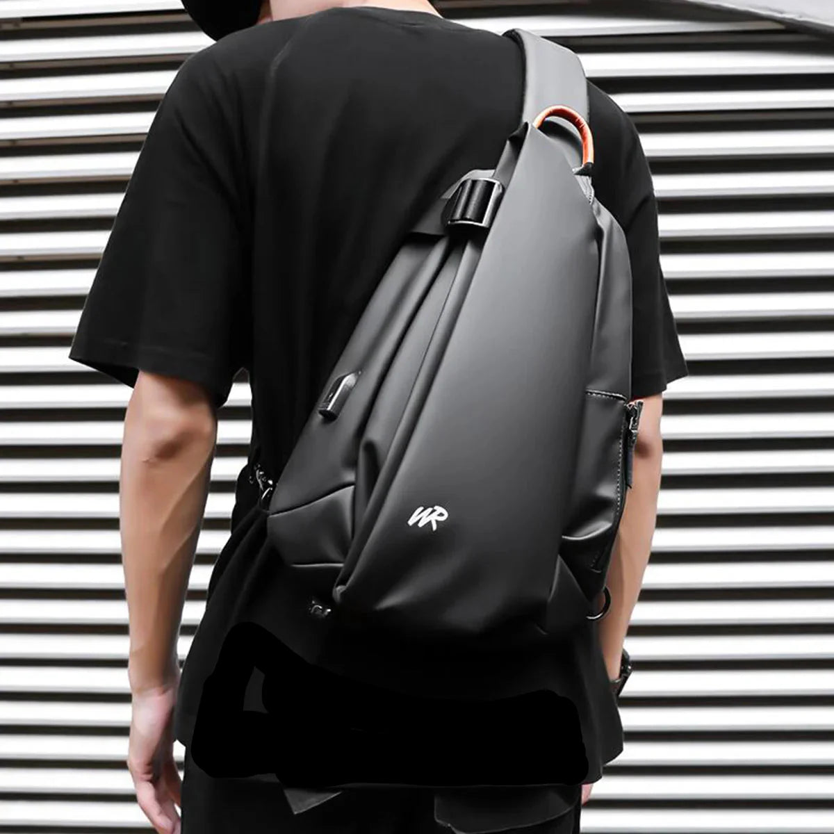 Solo Unique ™ Sling crossbody Beg